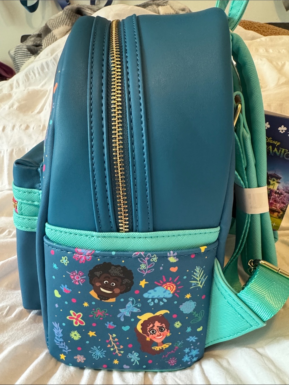 NWT Encanto Loungefly Mini Backpack - Picture 4 of 4